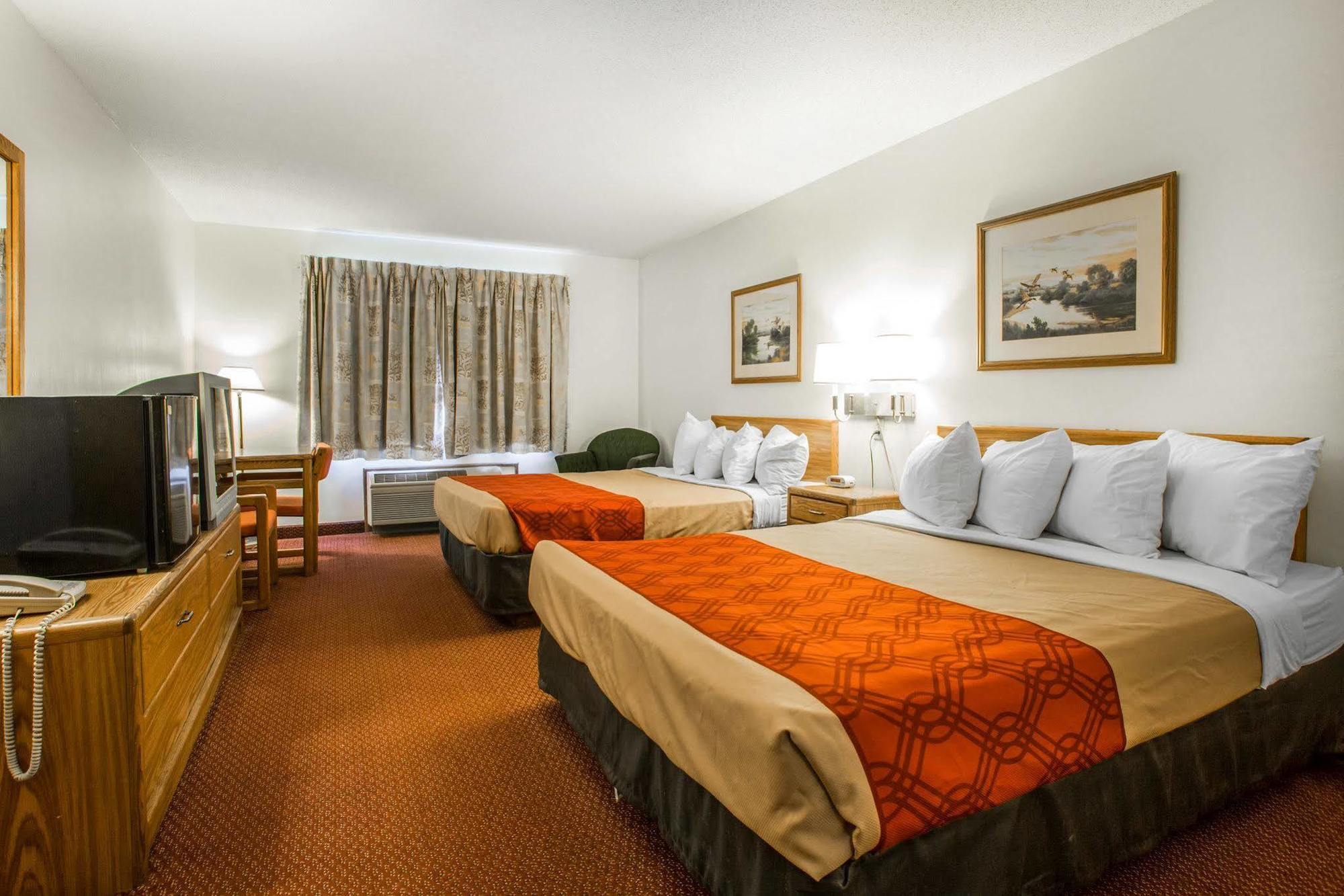 Travelodge By Wyndham Merrill Luaran gambar